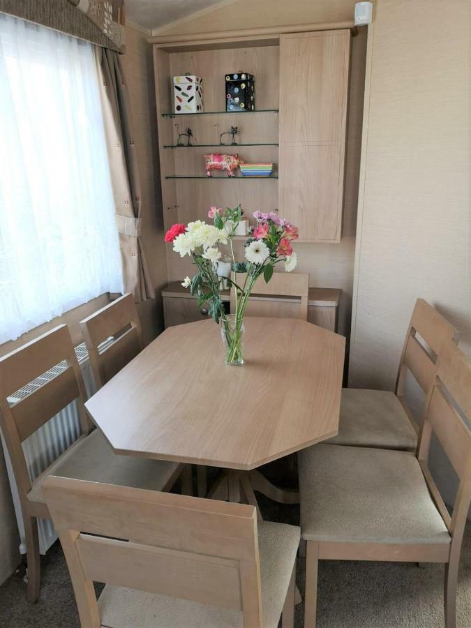 Caister Beach Haven Holiday Home Екстериор снимка